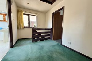 First Floor Landing- click for photo gallery